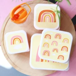 Lunchboxen>A Little Lovely Company Charlie Lunch & Snack Box rainbows