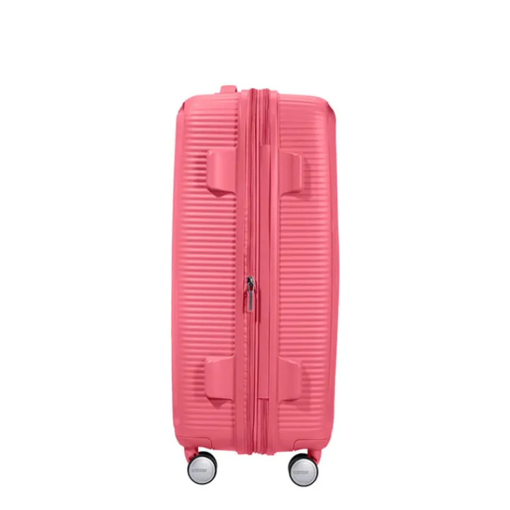 Reistrolleys|Reiskoffers>American Tourister Soundbox Spinner 67 Expandable sun kissed coral