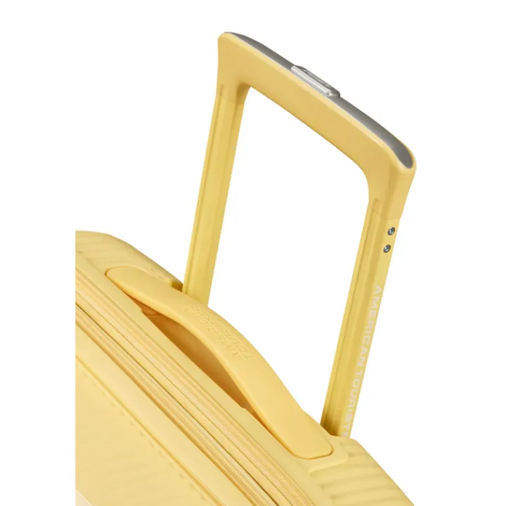 Transavia Trolleys|Ryanair Trolleys>American Tourister Soundbox Spinner 55/20 TSA Expandable pastel yellow