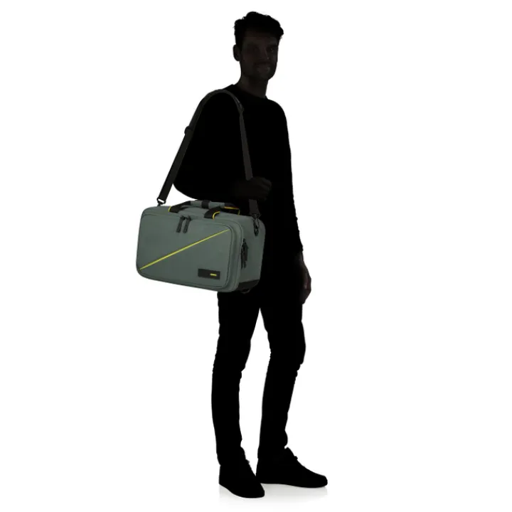 Kleine Reistassen|Handbagage Reistassen>American Tourister TAKE2CABIN 3-Way Boarding Bag dark forest