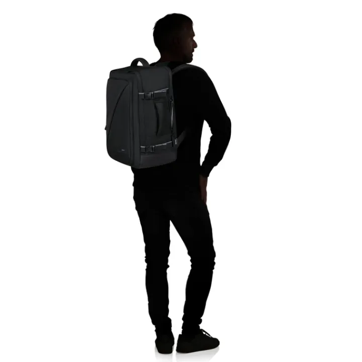 Handbagage Reistassen|Heren Reistassen>American Tourister TAKE2CABIN Casual Backpack M black