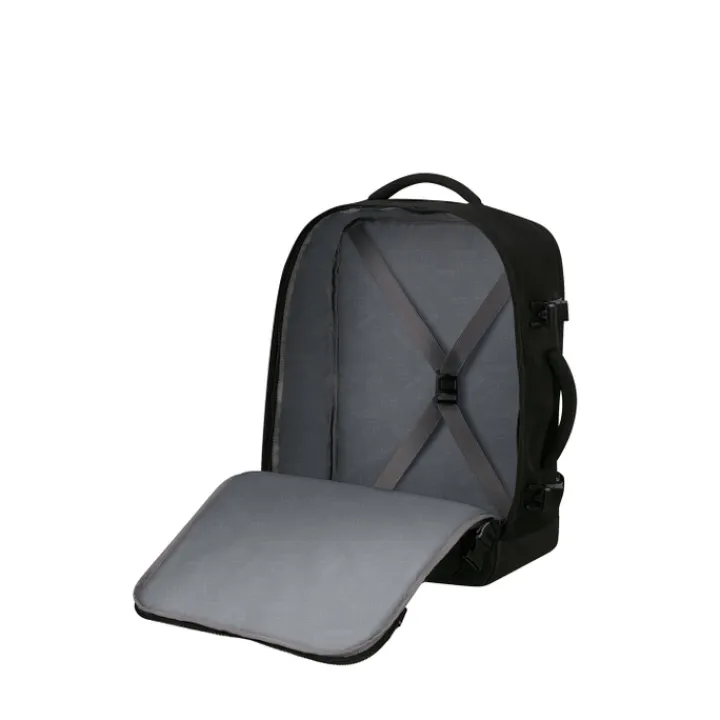 Handbagage Reistassen|Heren Reistassen>American Tourister TAKE2CABIN Casual Backpack M black