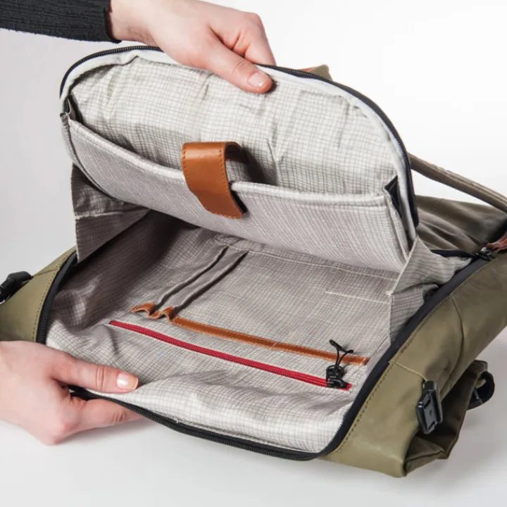 Daypack|15 Inch Laptoptassen>Aunts & Uncles Japan Fukui Backpack 15" fallen rock