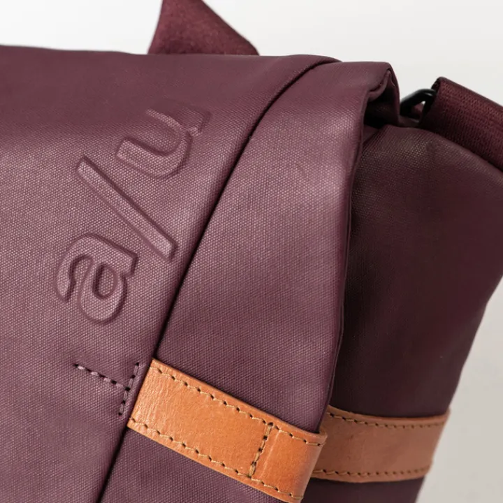 Schoudertassen|Crossbody>Aunts & Uncles Kazo cherry laquer