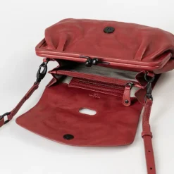 Crossbody|Clutches><noscript><img width=
