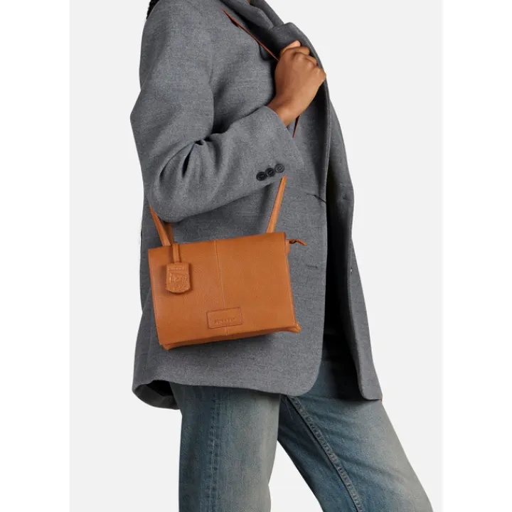 Schoudertassen|Crossbody>Burkely Soft Skylar Double Pocket Flap cozy cognac