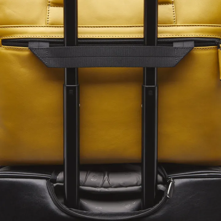 Herentassen|15.6 Inch Laptoptassen>Castelijn & Beerens Nappa X Charlie Laptop / Tablet Tas 15.6'' geel