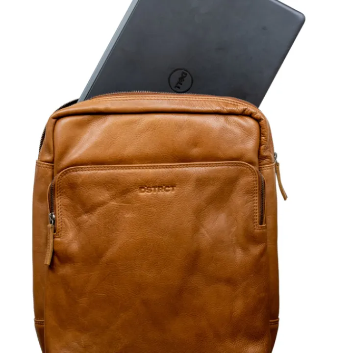 15.6 Inch Laptoptassen|Laptop Rugzakken>DSTRCT State Street Laptop Backpack 15.6" cognac
