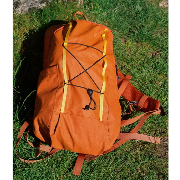 Wandelrugzakken|15 Inch Laptoptassen>Elliker Keswick Zip Top Backpack 22L orange