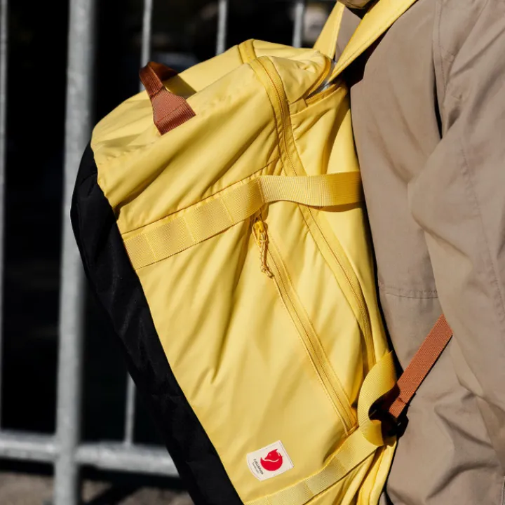 Handbagage Reistassen|Heren Reistassen>Fjallraven High Coast Duffel 36 mellow yellow