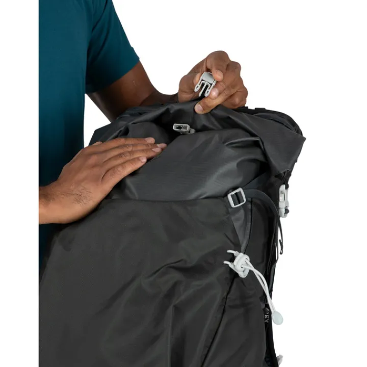 Wandelrugzakken|Hiking Backpacks>Osprey Downburst Men 26 dark charcoal