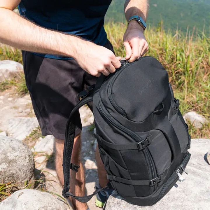 Wandelrugzakken|Laptop Rugzakken>Pacsafe Venturesafe EXP35 Travel Backpack black