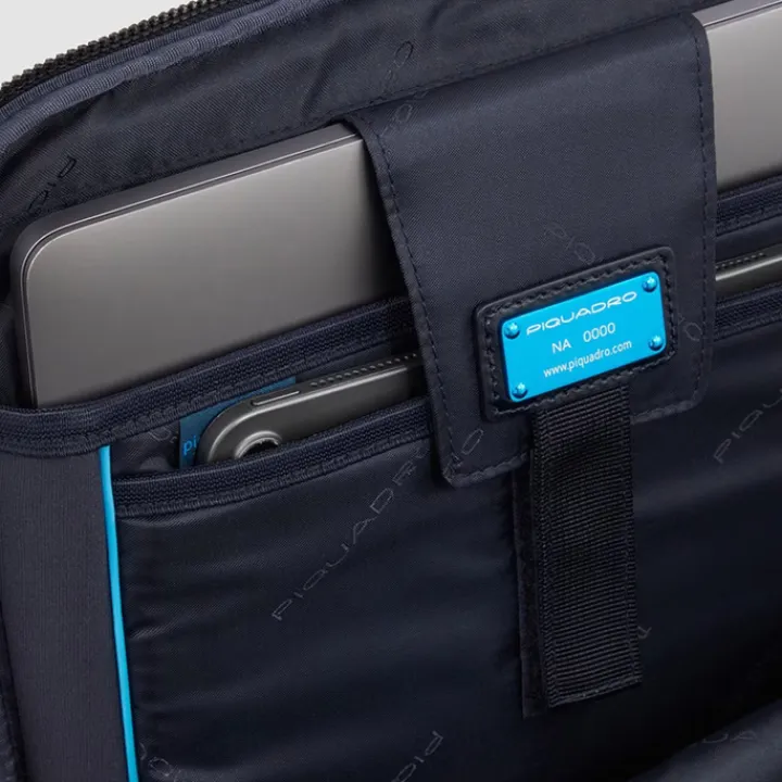 Kleine Rugzakken|15.6 Inch Laptoptassen>Piquadro Blue Square Computer Backpack Plain With iPad Pro brown