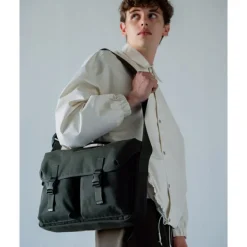 Herentassen|Laptop Schoudertassen>Sandqvist Everyday Messenger Bag dark green