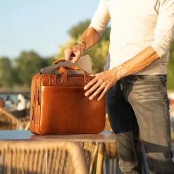 Herentassen|15 Inch Laptoptassen>The Chesterfield Brand Iseo Laptopbag black