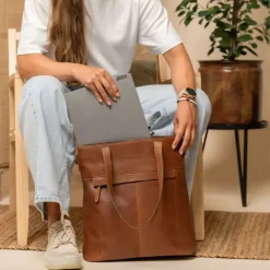 15 Inch Laptoptassen|Laptop Schoudertassen>The Chesterfield Brand Nunavik Shopper cognac