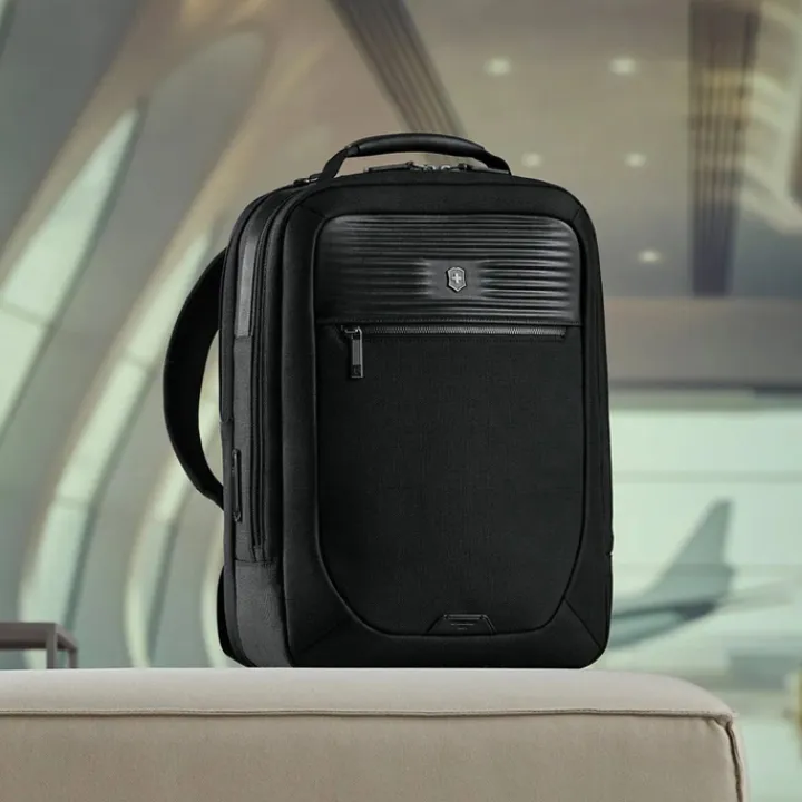 Daypack|15.6 Inch Laptoptassen>Victorinox Mythic Deluxe Backpack black